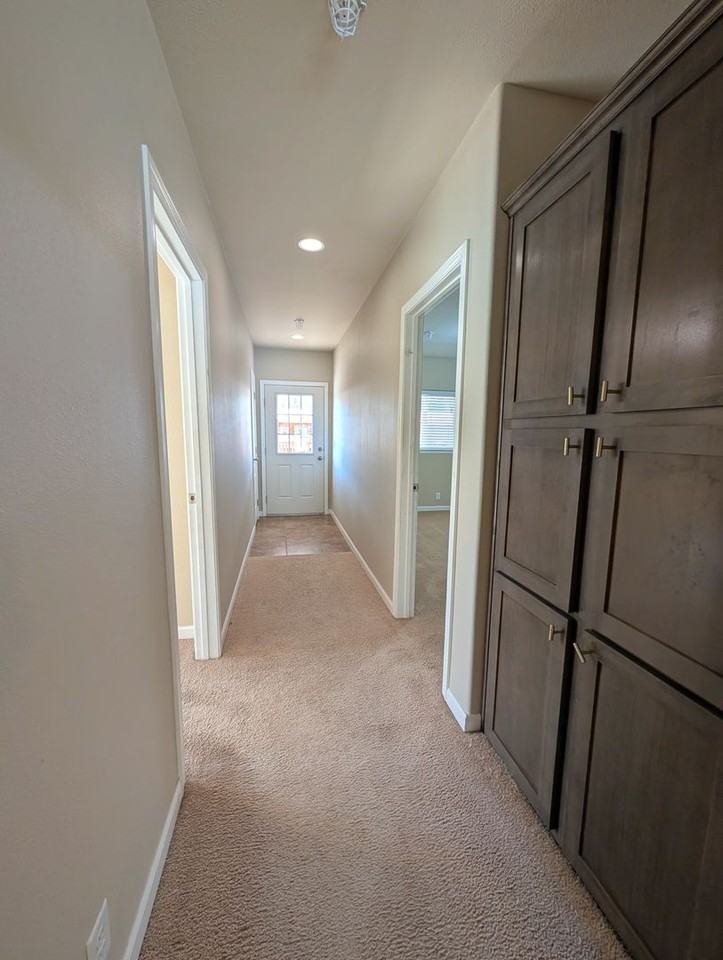 4401 Riverside Dr #G6 - Photo 4 of 21