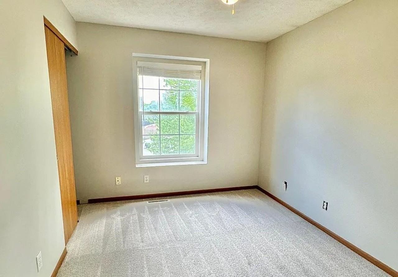 7407 S 176th Cir - Photo 6 of 11