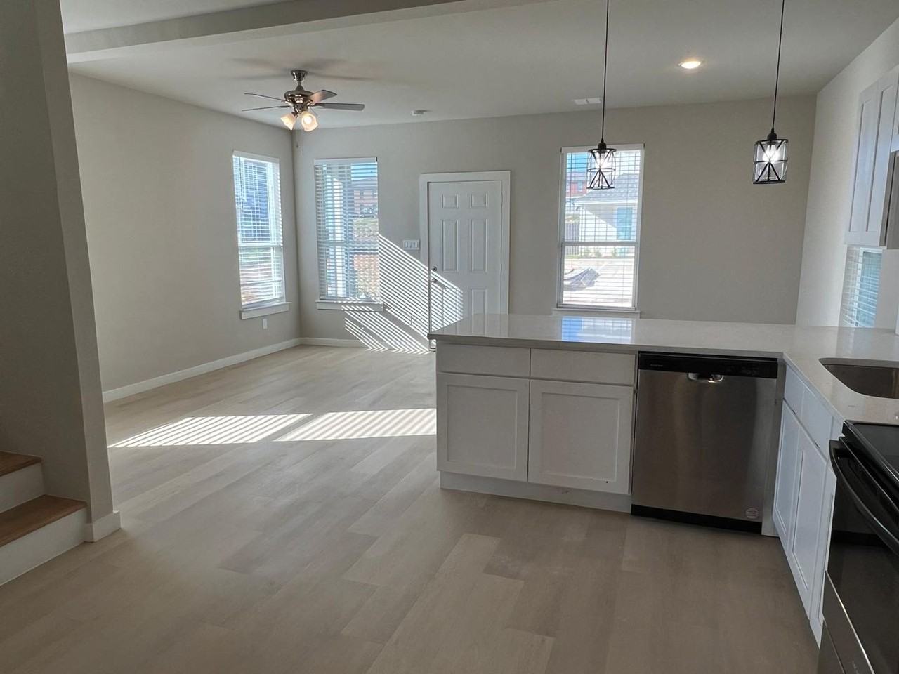 3479 Valley Vista Dr - Photo 5 of 17