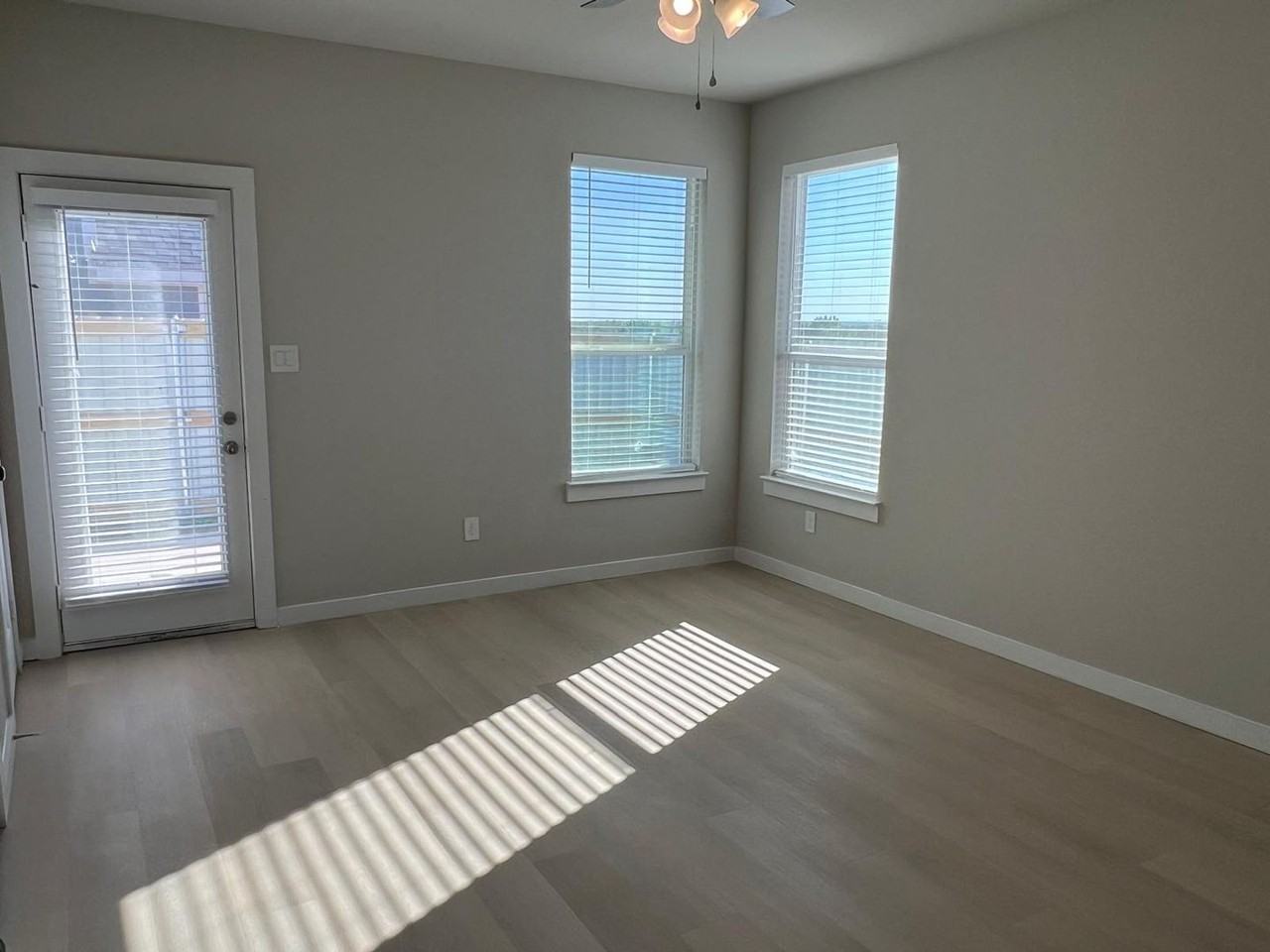 3479 Valley Vista Dr - Photo 6 of 17