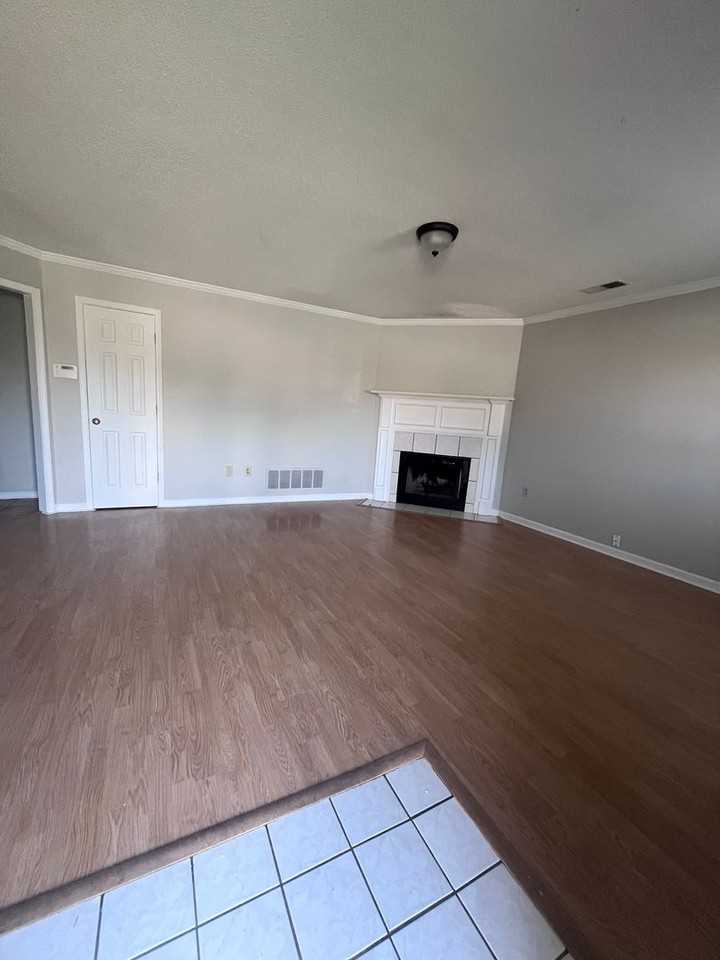 616 N Ericson Rd - Photo 5 of 24