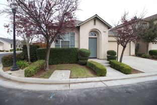 4044 W Peach Tree Ln - Photo 1 of 1