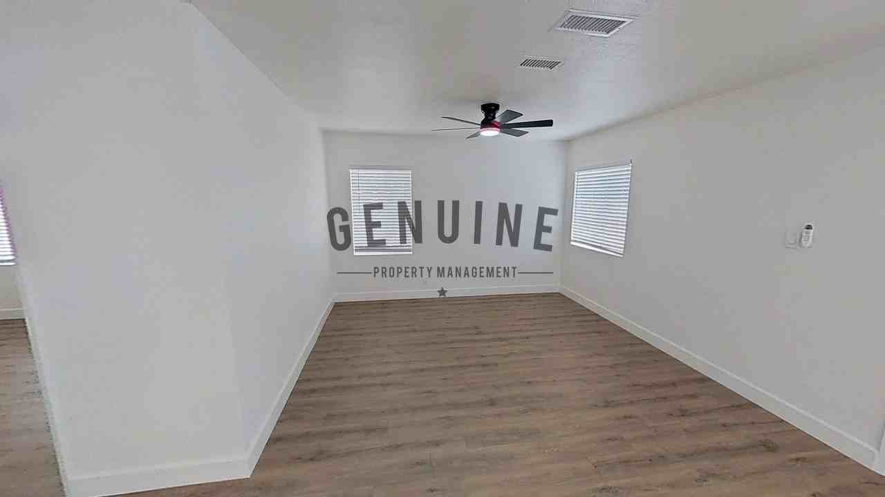 1145 W Mcfadden Ave - Photo 4 of 33