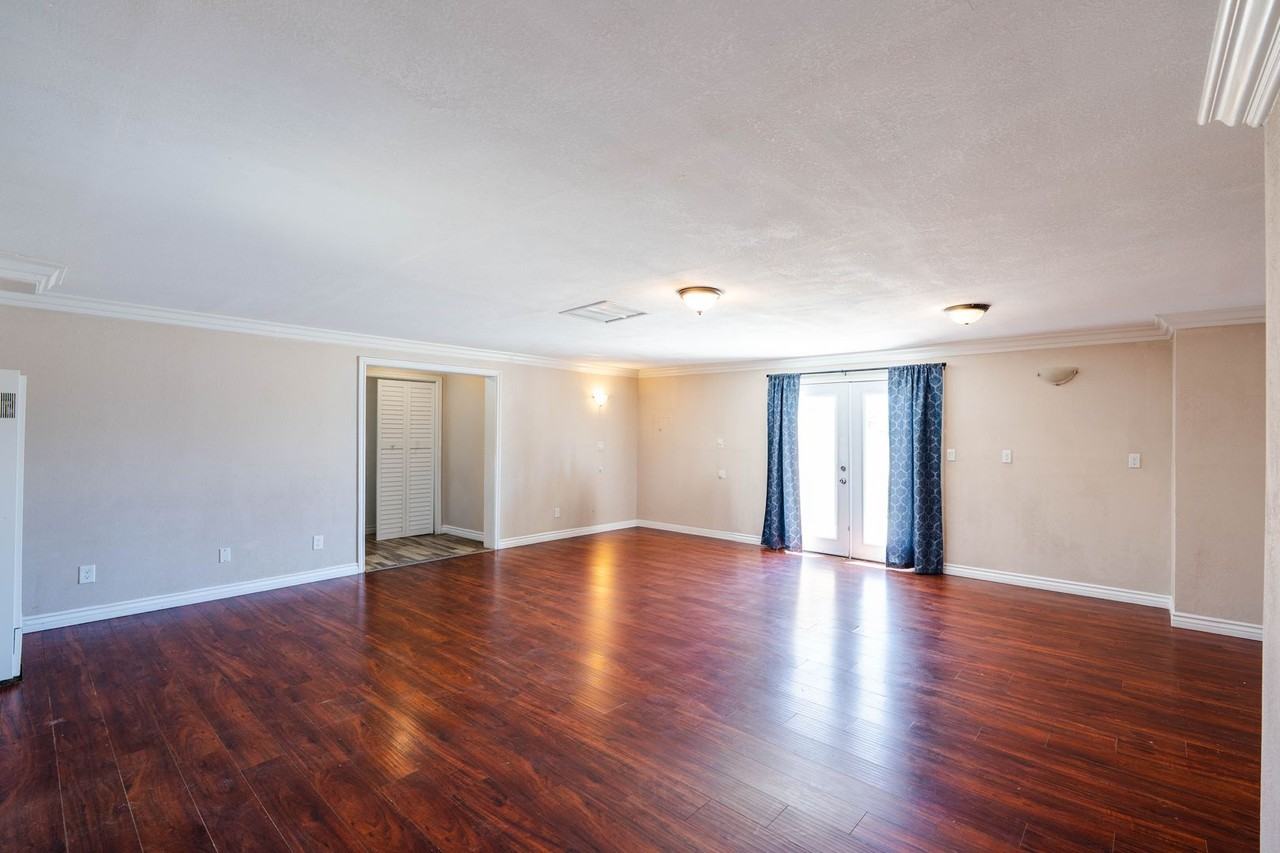 16021 Wichita Rd - Photo 4 of 29