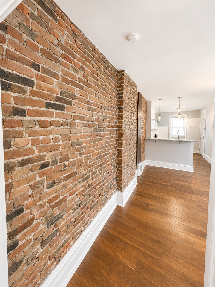 390 E Whittier St - Photo 6 of 22