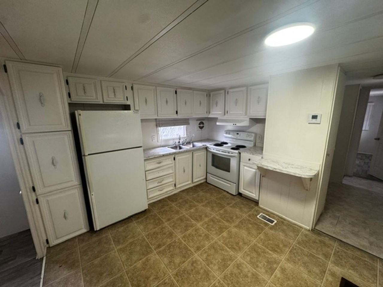 7213 Commons Blvd - Photo 4 of 9