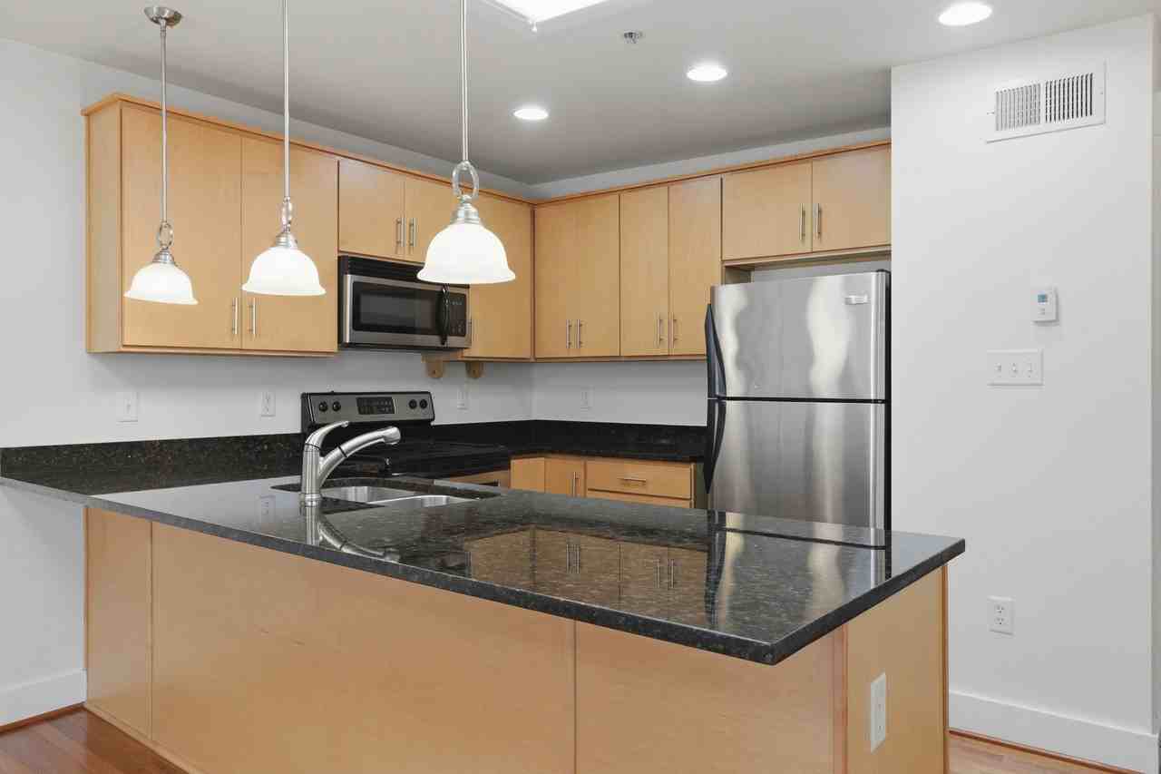 2318 Herbert Hamlet Aly #U16 - Photo 7 of 18