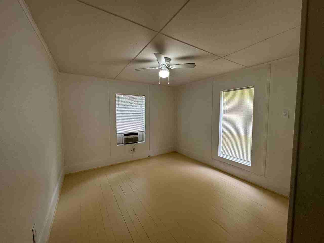 434 E Tillman Ave #7 - Photo 2 of 9
