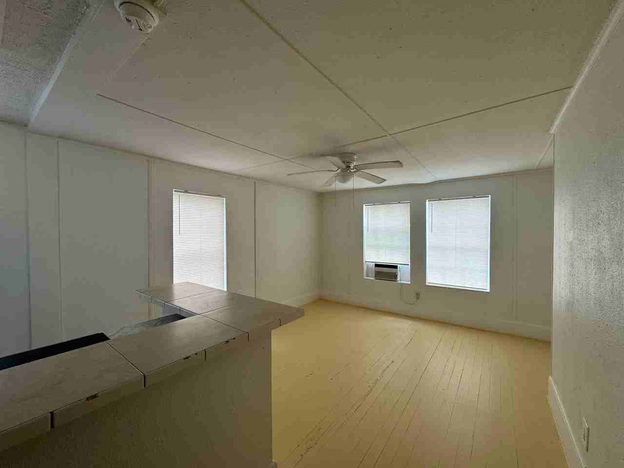 434 E Tillman Ave #7 - Photo 6 of 9
