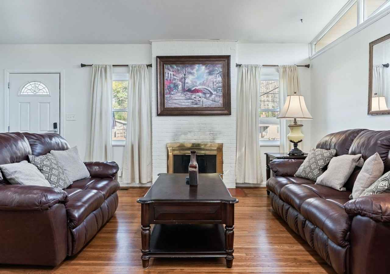 212 Stacy St - Photo 4 of 20