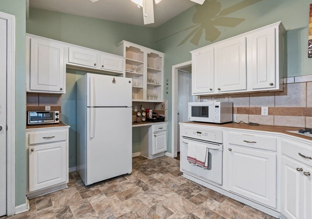 212 Stacy St - Photo 7 of 20