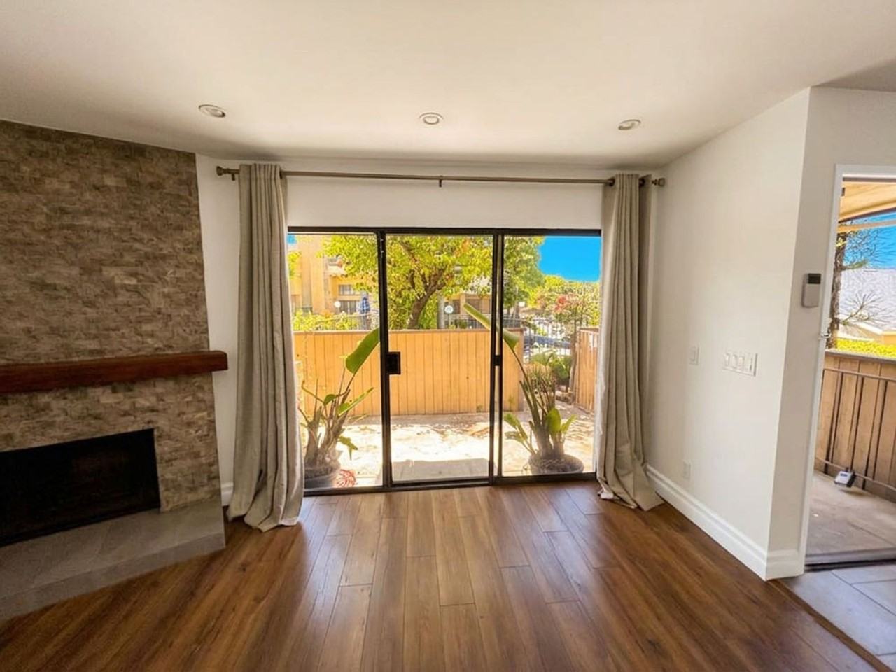 10051 Topanga Canyon Blvd #15 - Photo 5 of 19