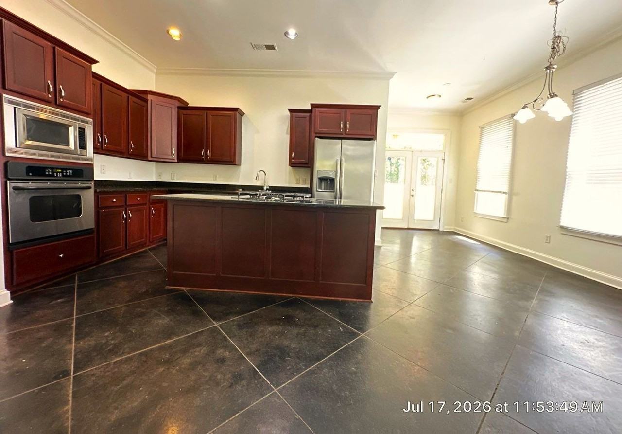 1948 Elzey Ave - Photo 7 of 36