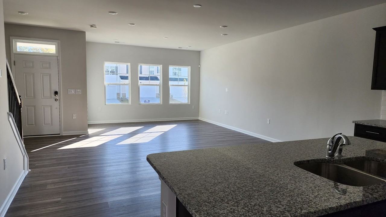 2340 Chert Ln - Photo 4 of 25