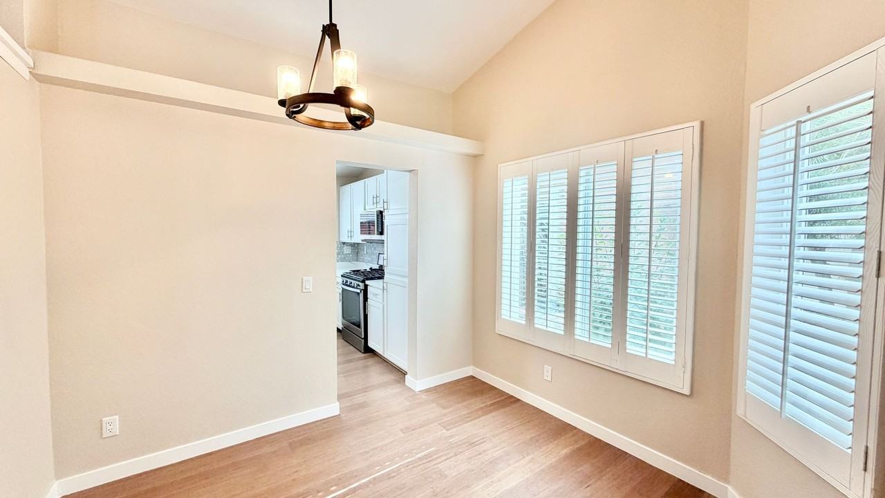 22678 Cervera Rd - Photo 7 of 41