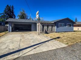 featured image of 11613 Pacific Ct Ne