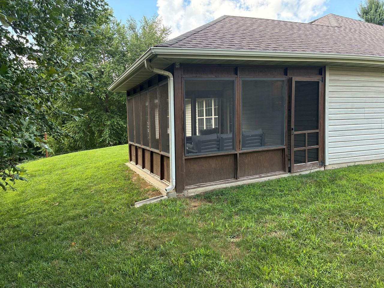 400 Sea Eagle Dr - Photo 3 of 21