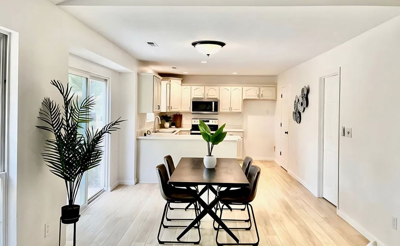 81 E Southbrook Ct - Photo 5 of 6