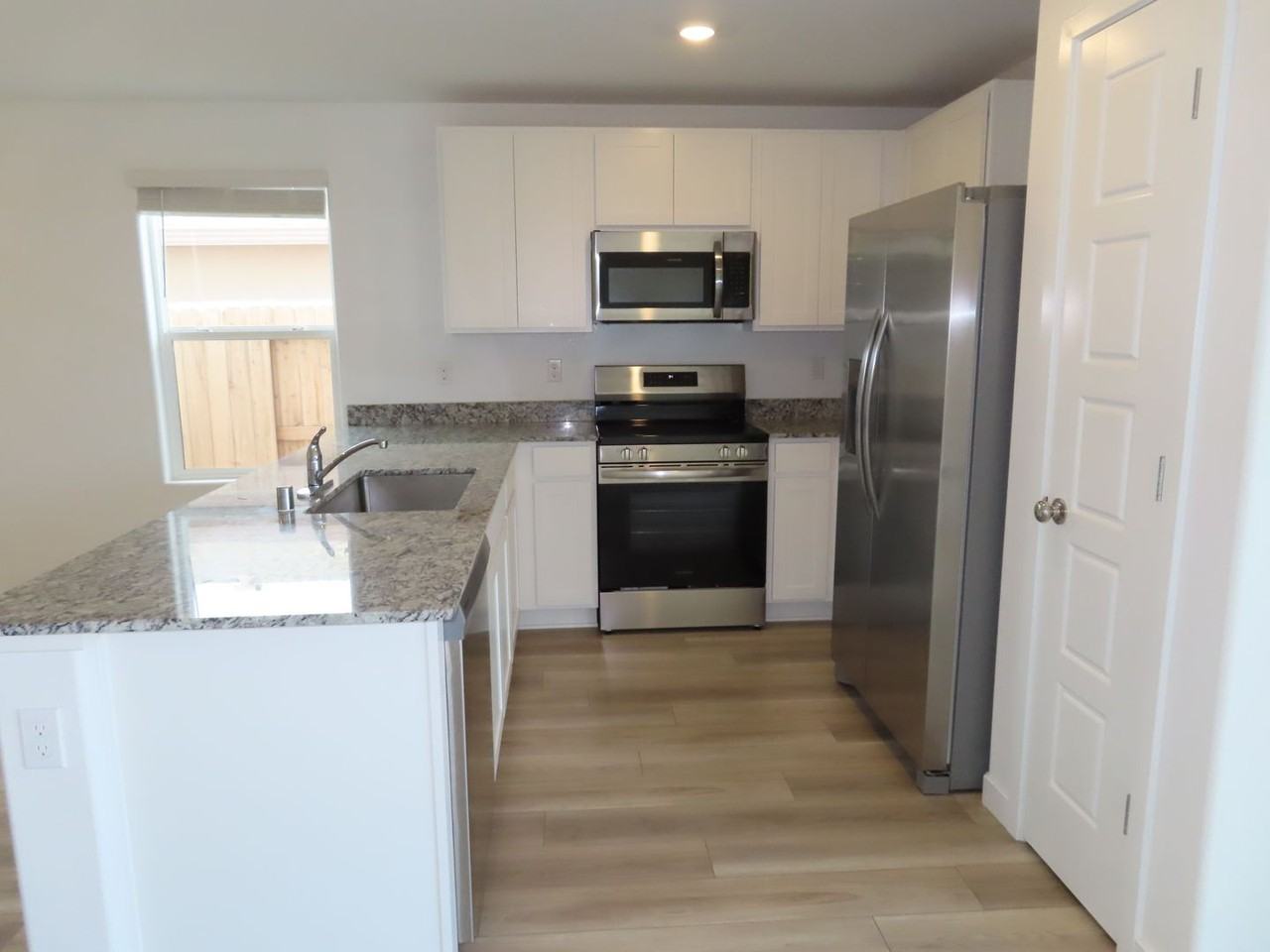 12800 Spotted Wren Cir - Photo 6 of 25