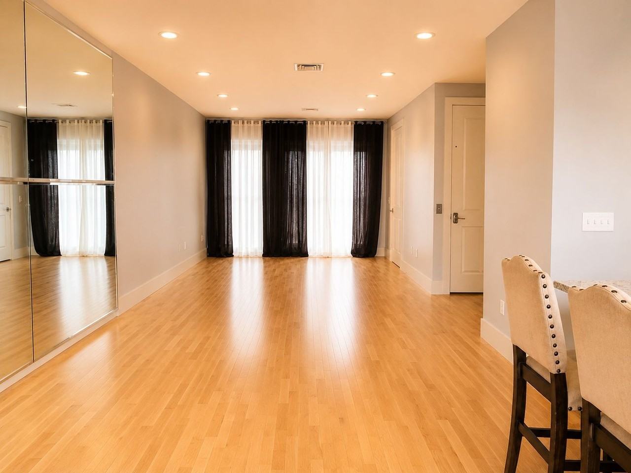 106 S Niles Ave - Photo 5 of 14