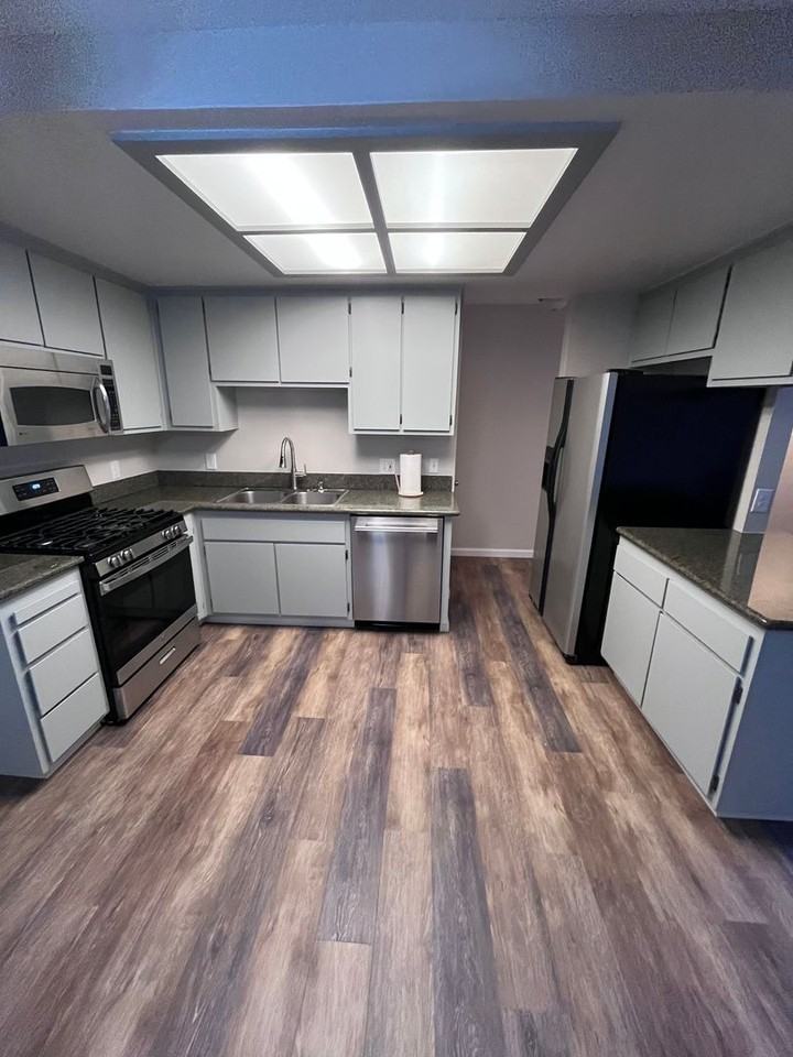 3479 Laird St - Photo 3 of 16