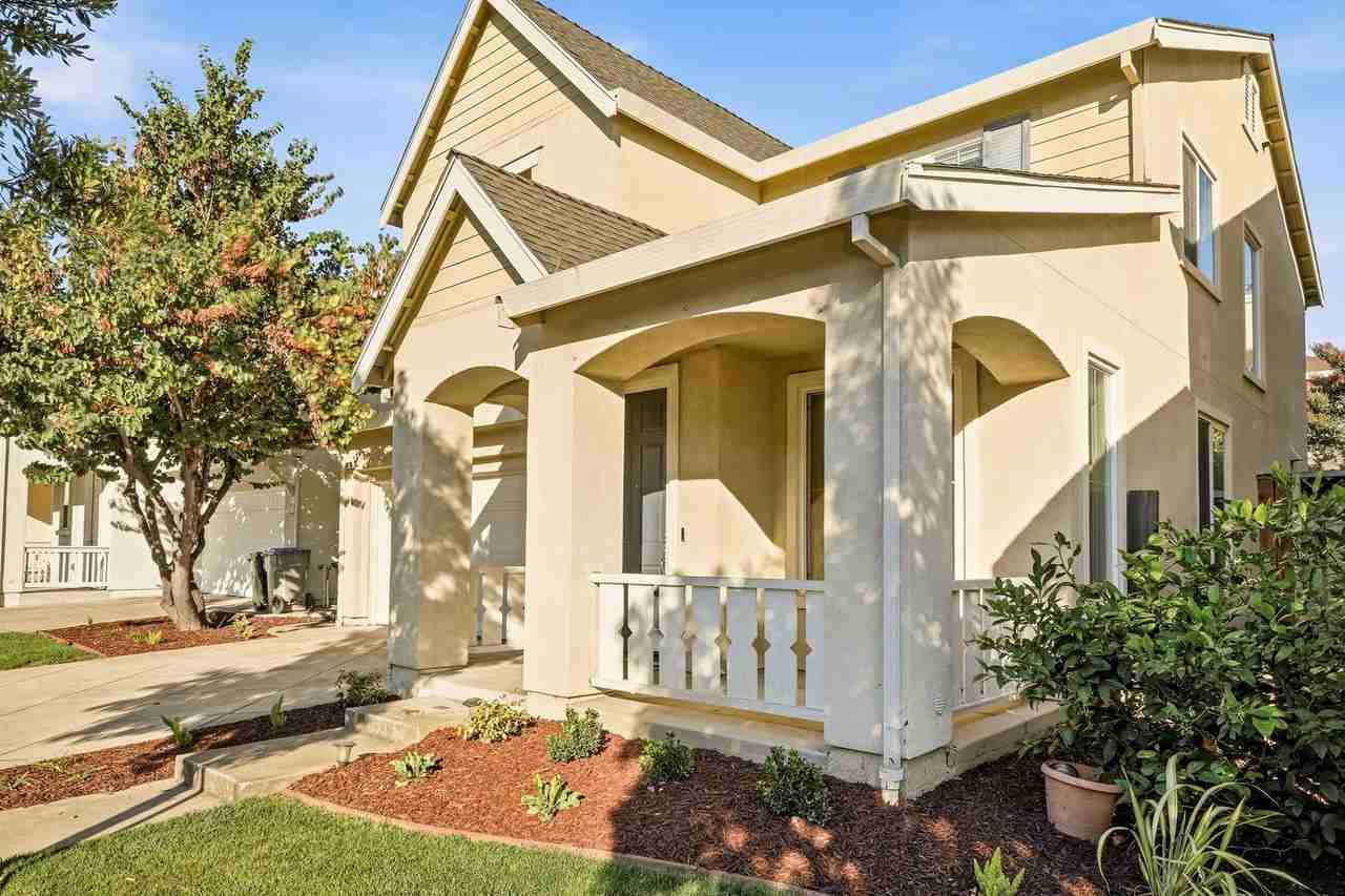 2018 Mckenzie Pl - Photo 2 of 34