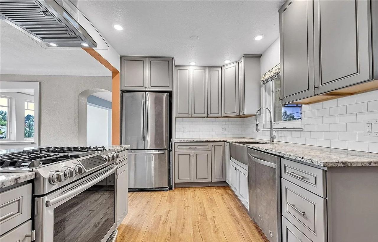 7501 E 21st Ave - Photo 4 of 29