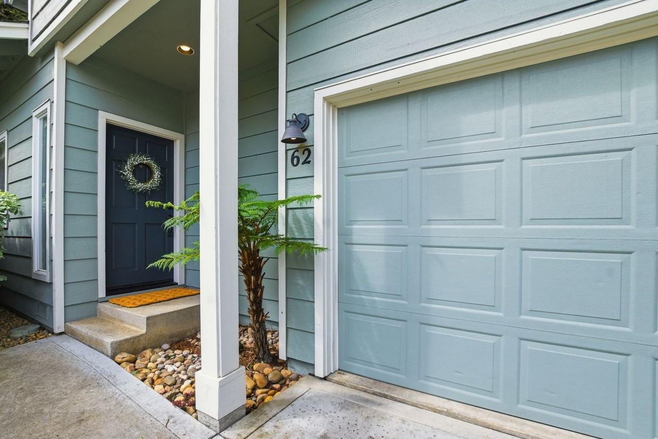 62 Avalon Ct - Photo 4 of 42