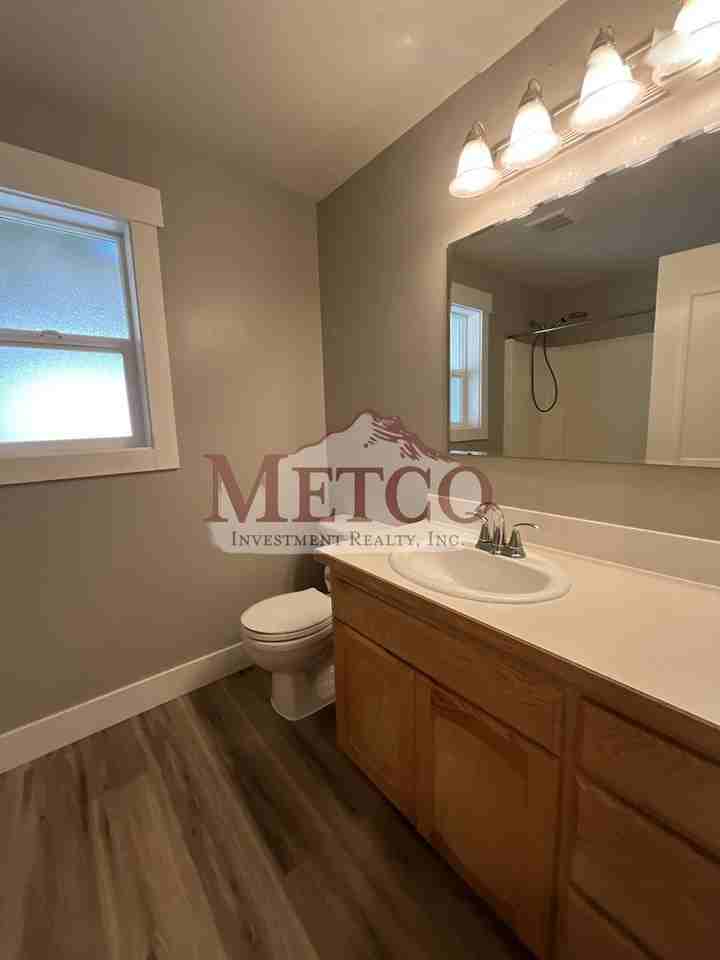 536 Creswood Dr - Photo 7 of 11