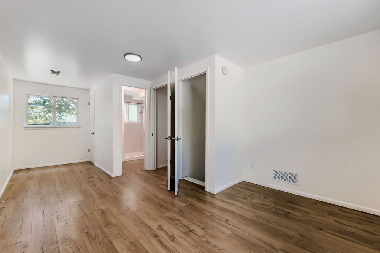 1290 Judson Dr - Photo 4 of 33