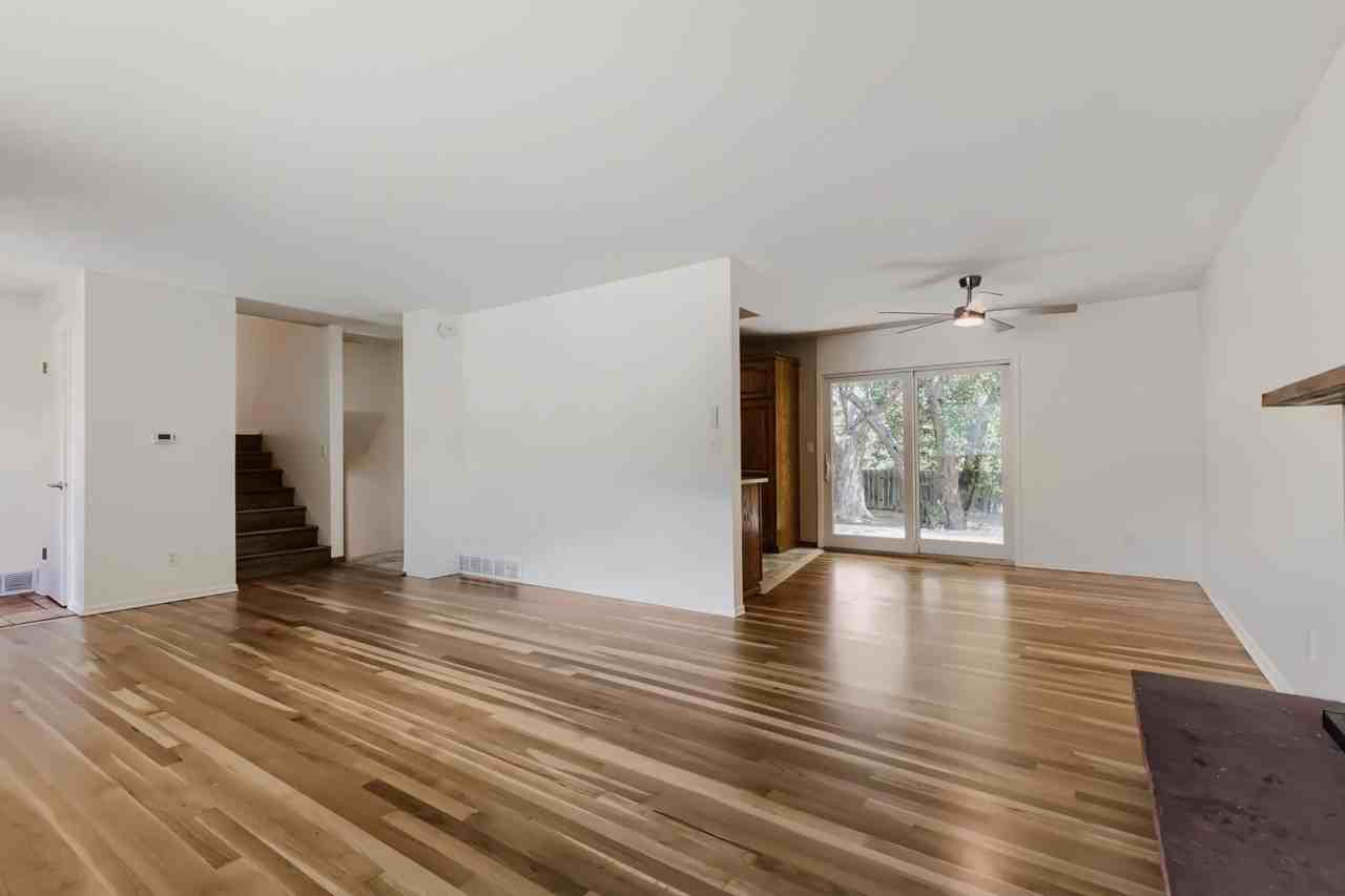 1290 Judson Dr - Photo 5 of 33