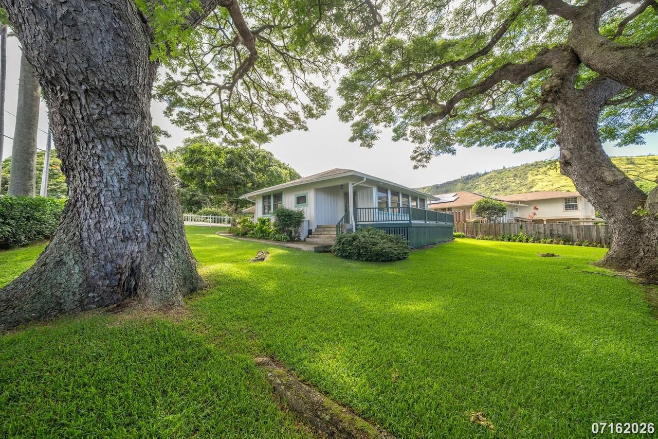 2417 Parker Pl - Photo 3 of 32