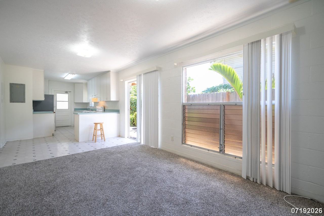 3463 Keanu St - Photo 4 of 22