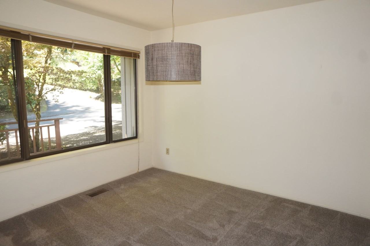 1440 Sw Upland Dr - Photo 3 of 25