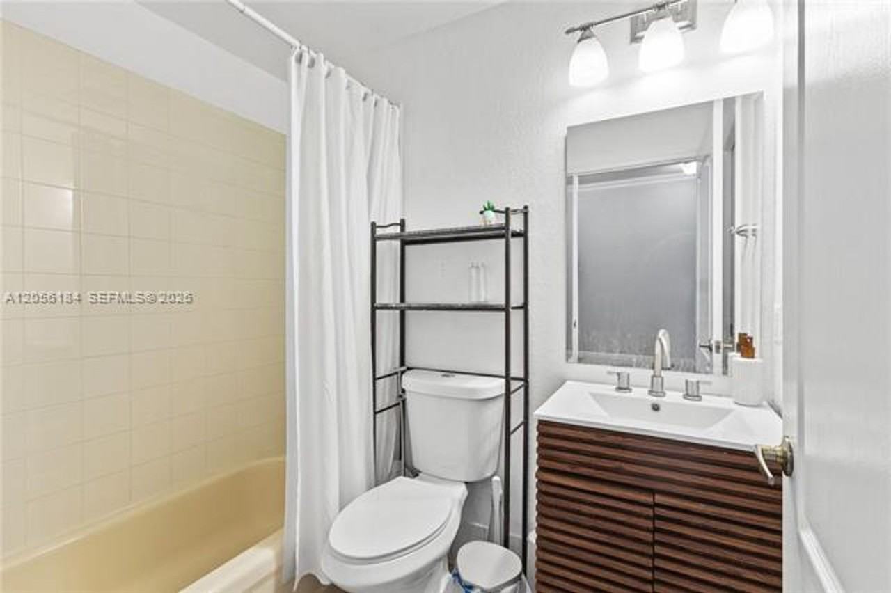 8862 8862 W Flagler St th 8 - Photo 5 of 13