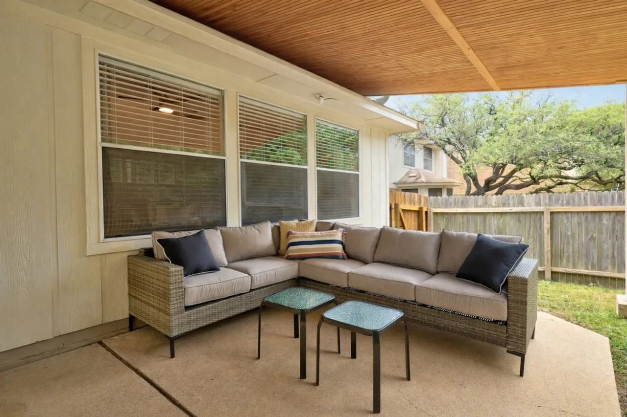 13344 Tamayo Dr - Photo 4 of 38