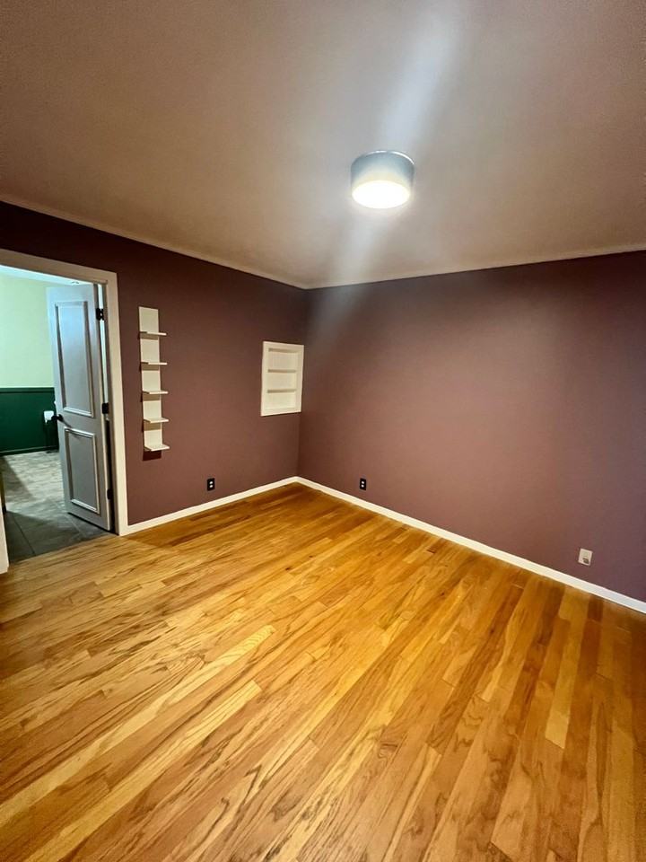 5918 Colchester Dr - Photo 4 of 17