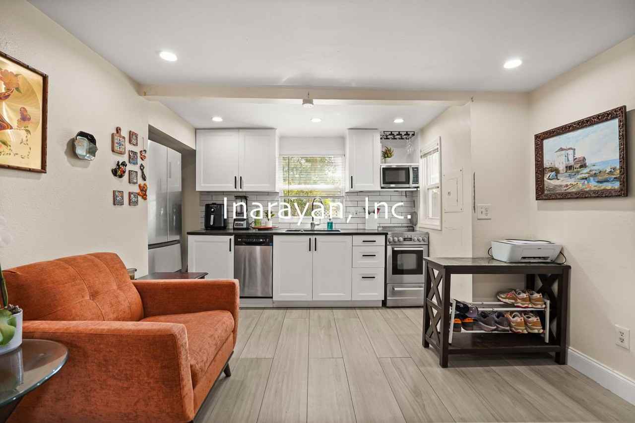 249 Orange Pl - Photo 2 of 9