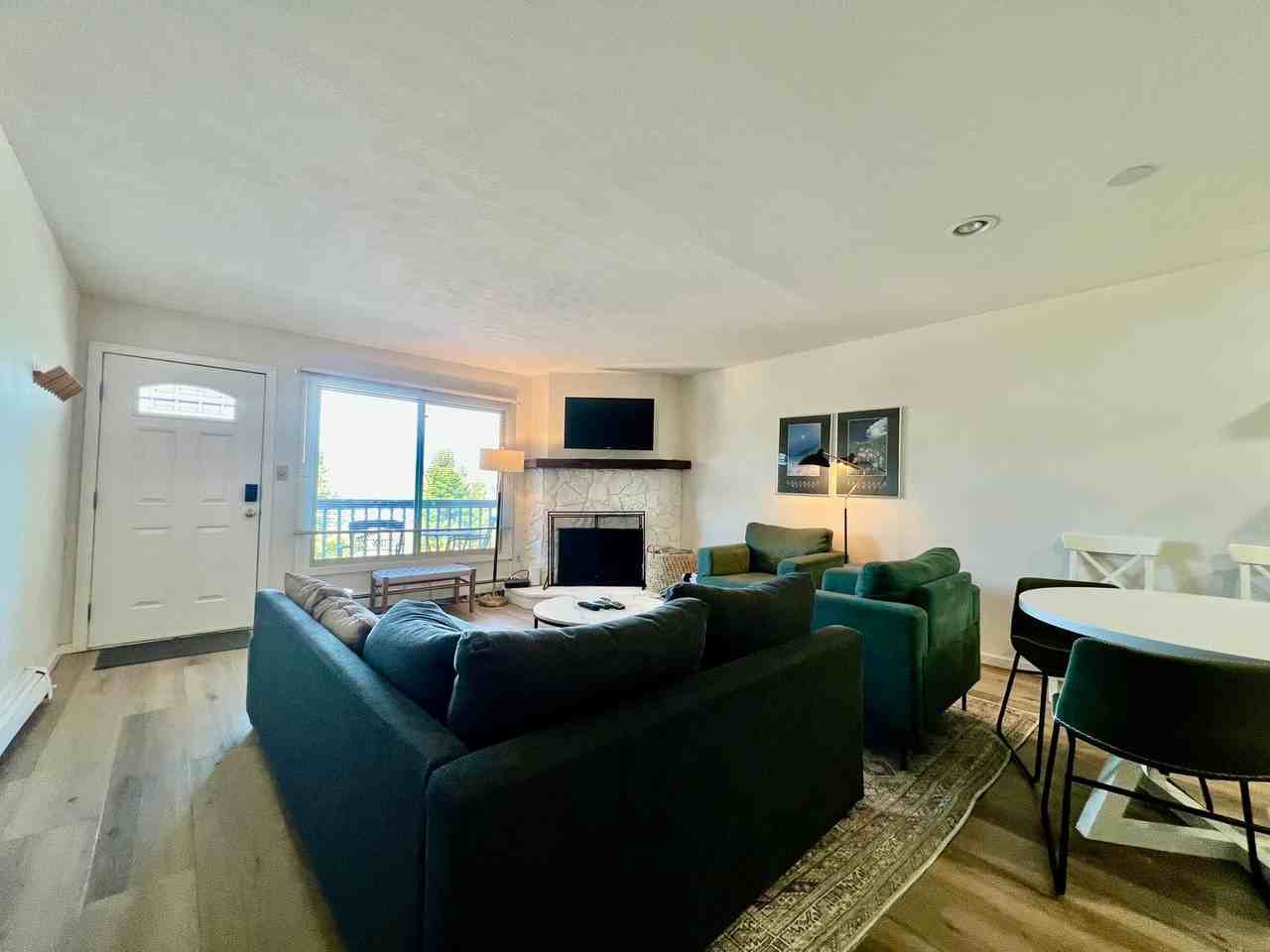 309 Fraser-Hogan Rd - Photo 3 of 21