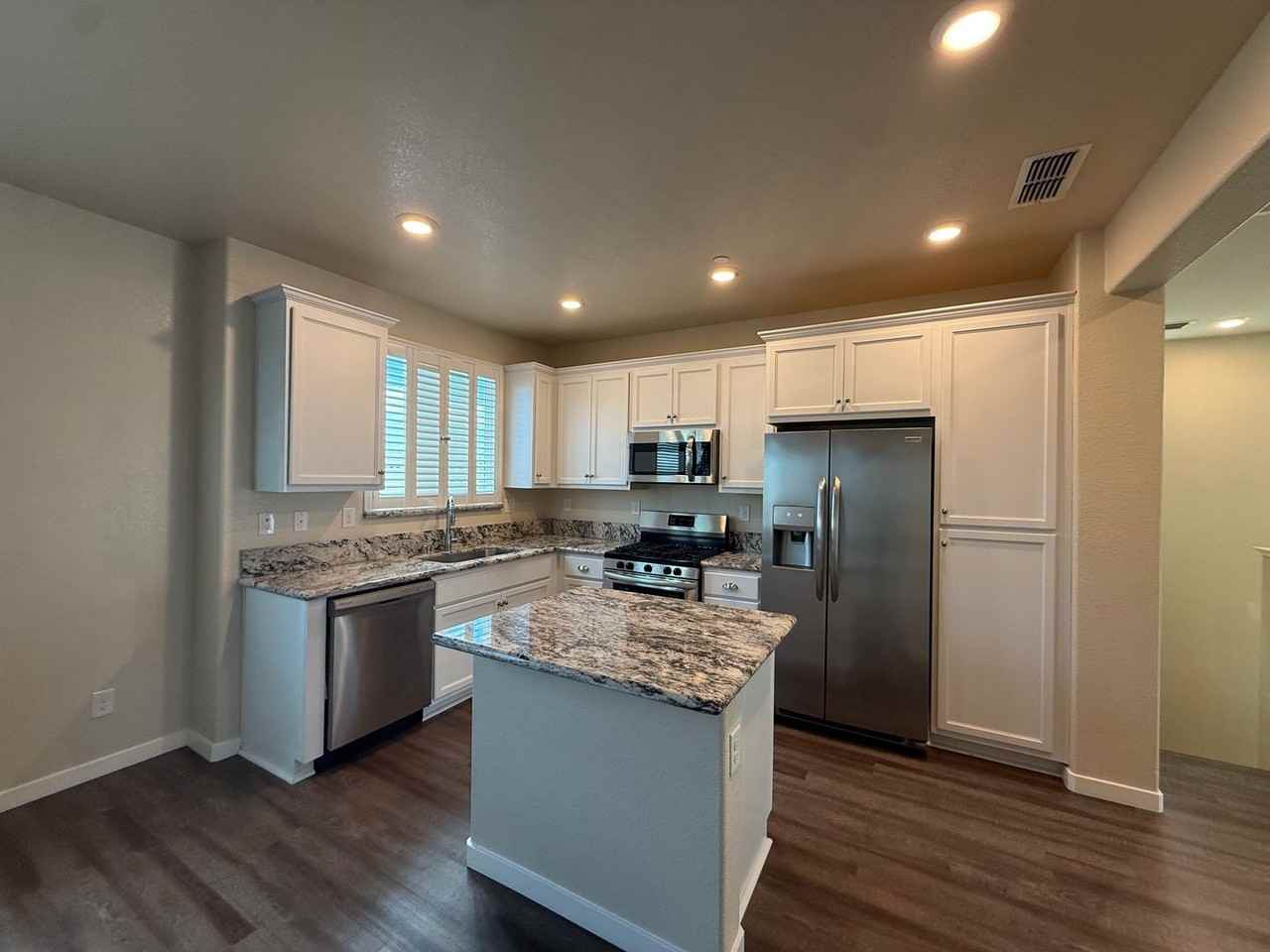 4310 Ocean Ln - Photo 2 of 13