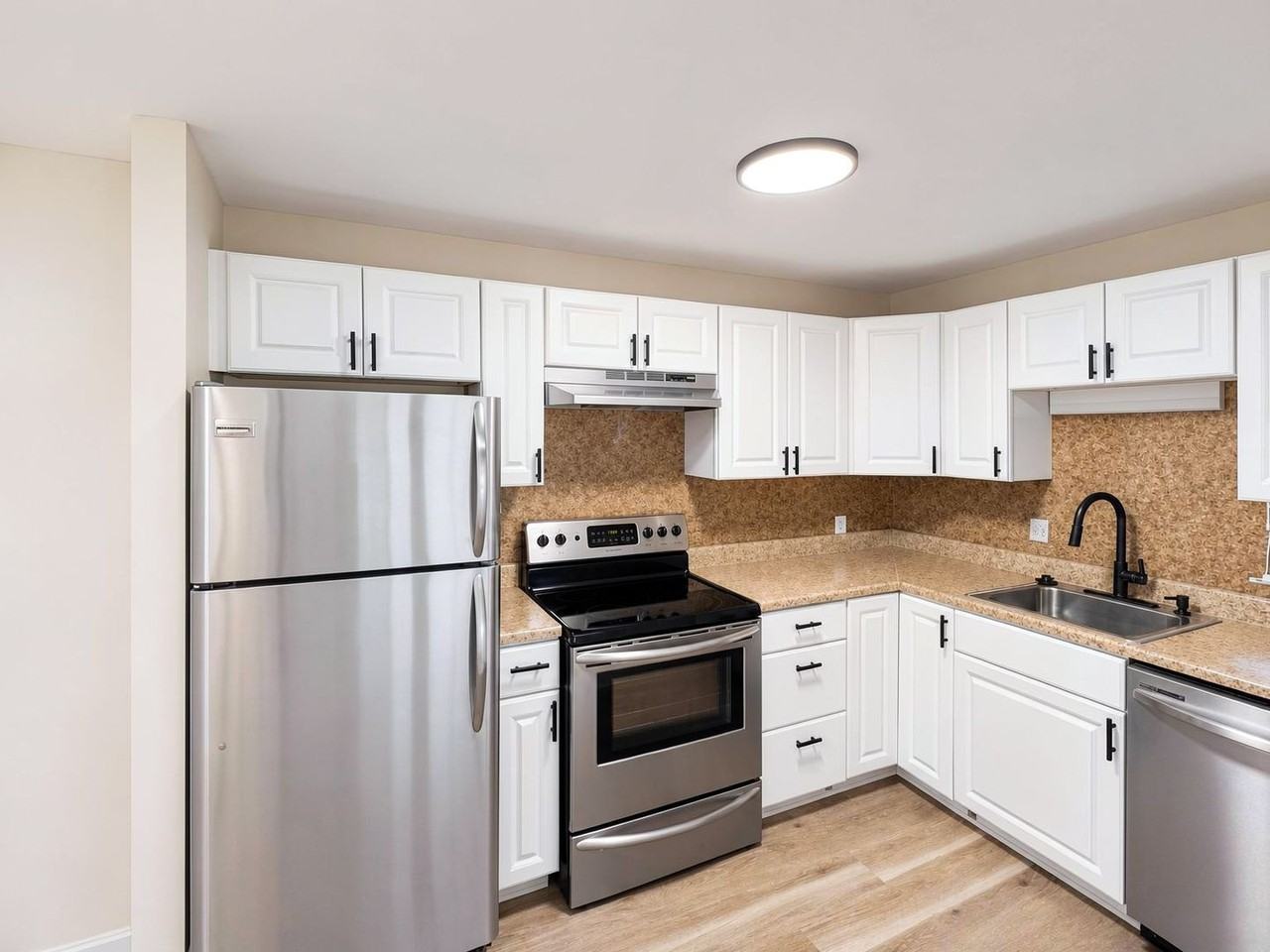 440 North Ave - Photo 3 of 26