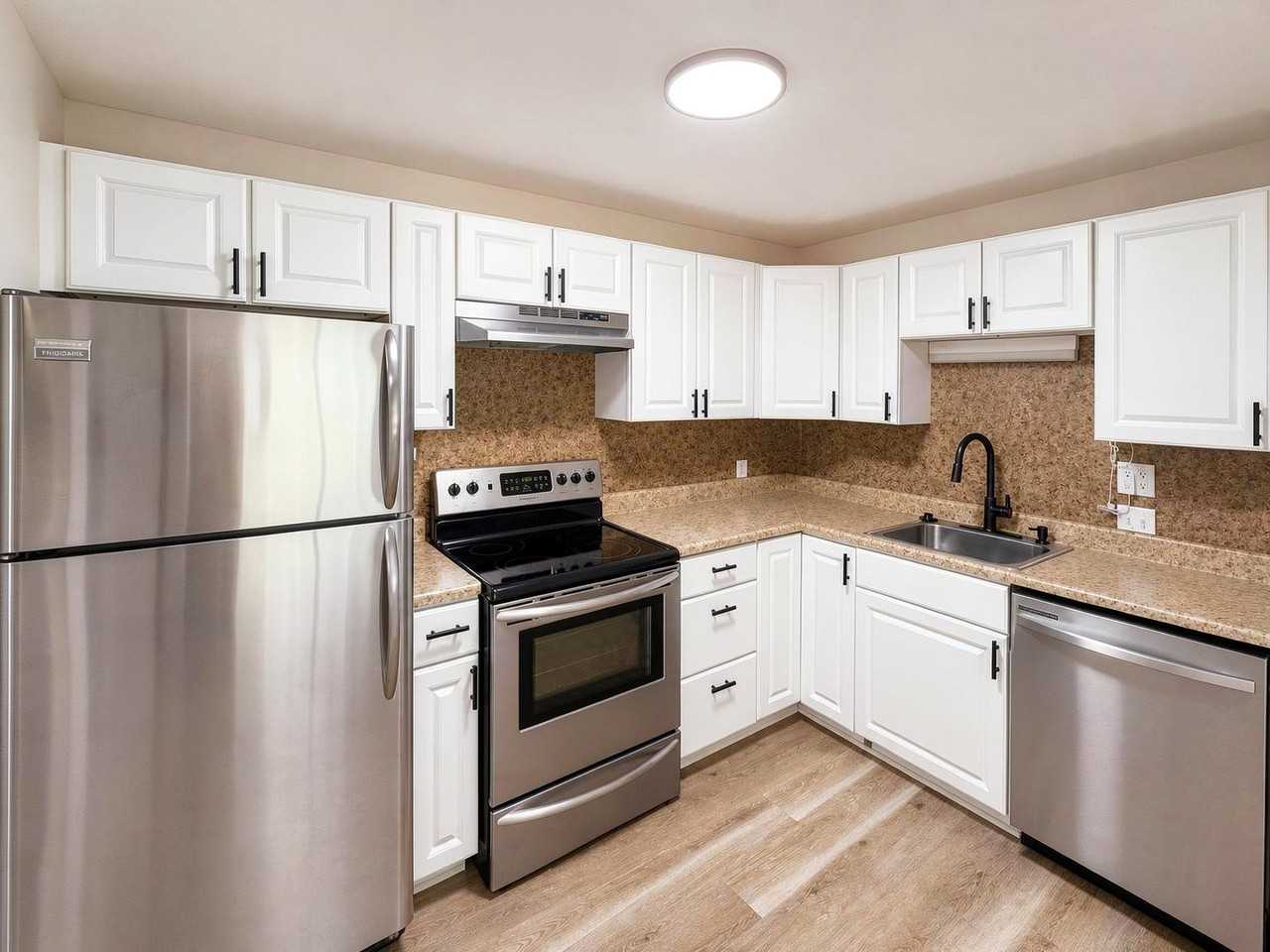 440 North Ave - Photo 4 of 26