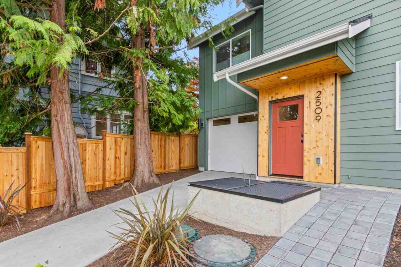 2509 N 42nd St - Photo 4 of 39