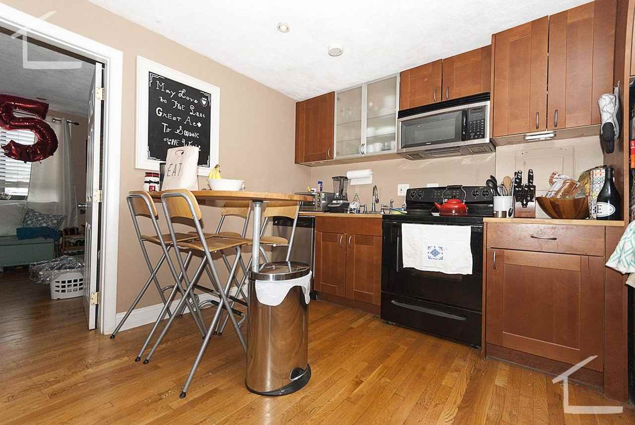 46 Gardner St - Photo 2 of 4
