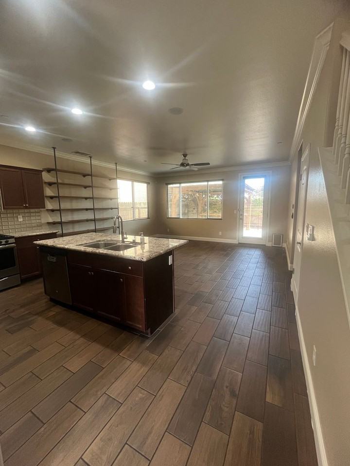 3921 W Payson Ave - Photo 3 of 30