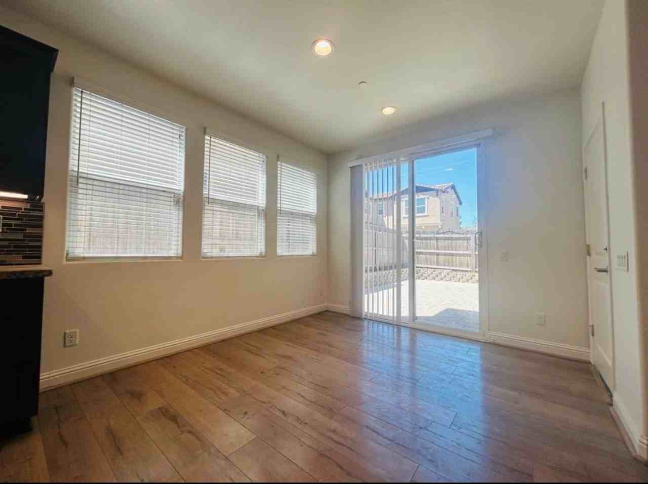 1172 Fox Field Ln - Photo 5 of 27