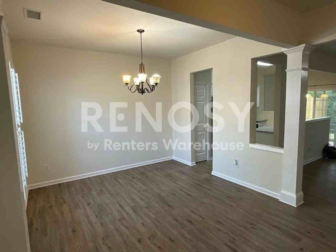 11715 Harsworth Ln - Photo 4 of 17