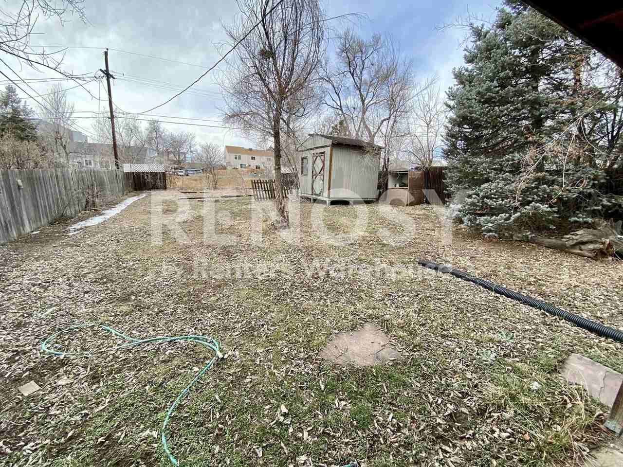 1263 Ames St - Photo 5 of 15