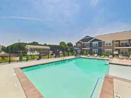 featured image of 1401 Park 33 Blvd