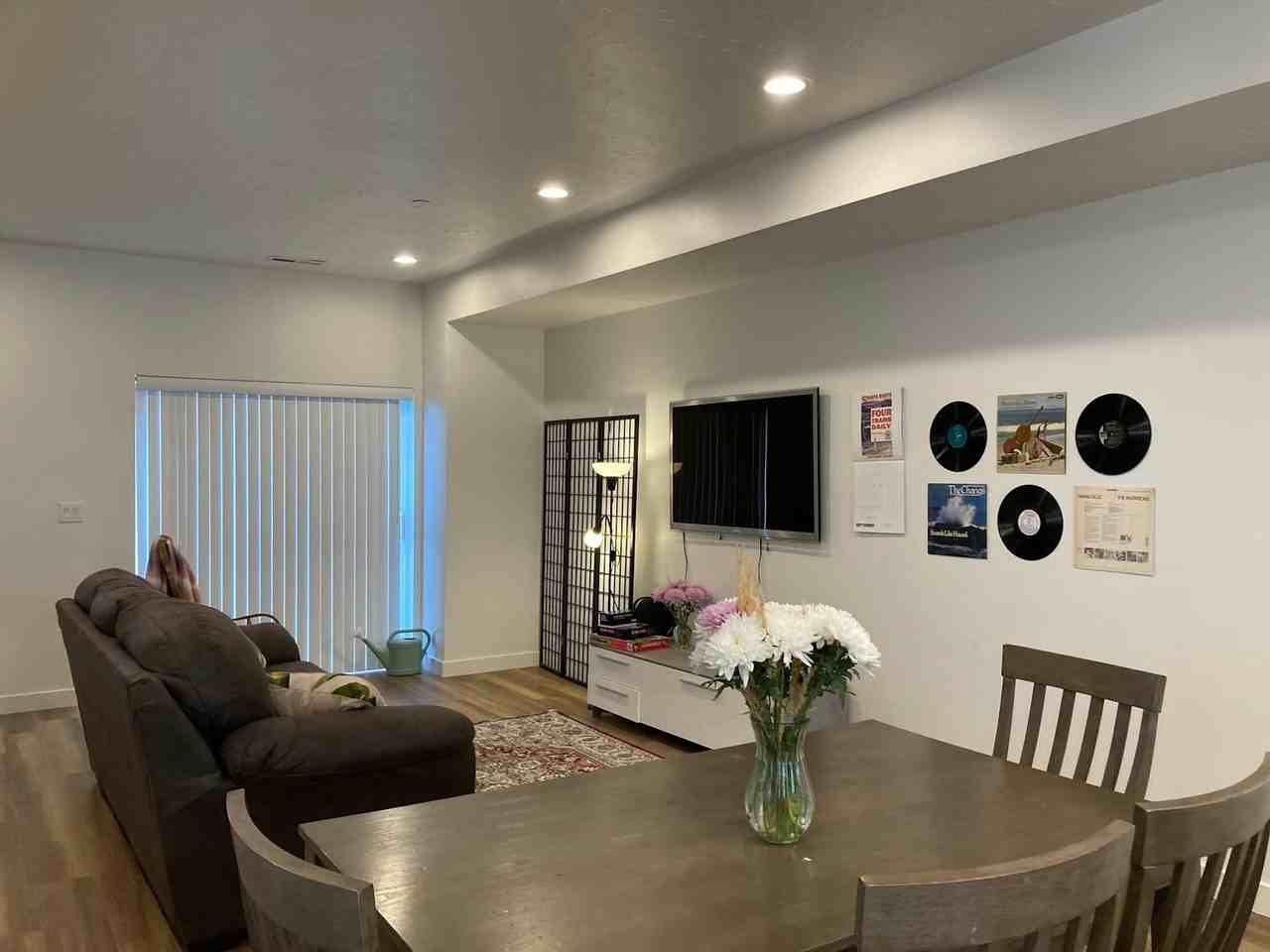 359 North 700 West, Unit 7 - Photo 3 of 10